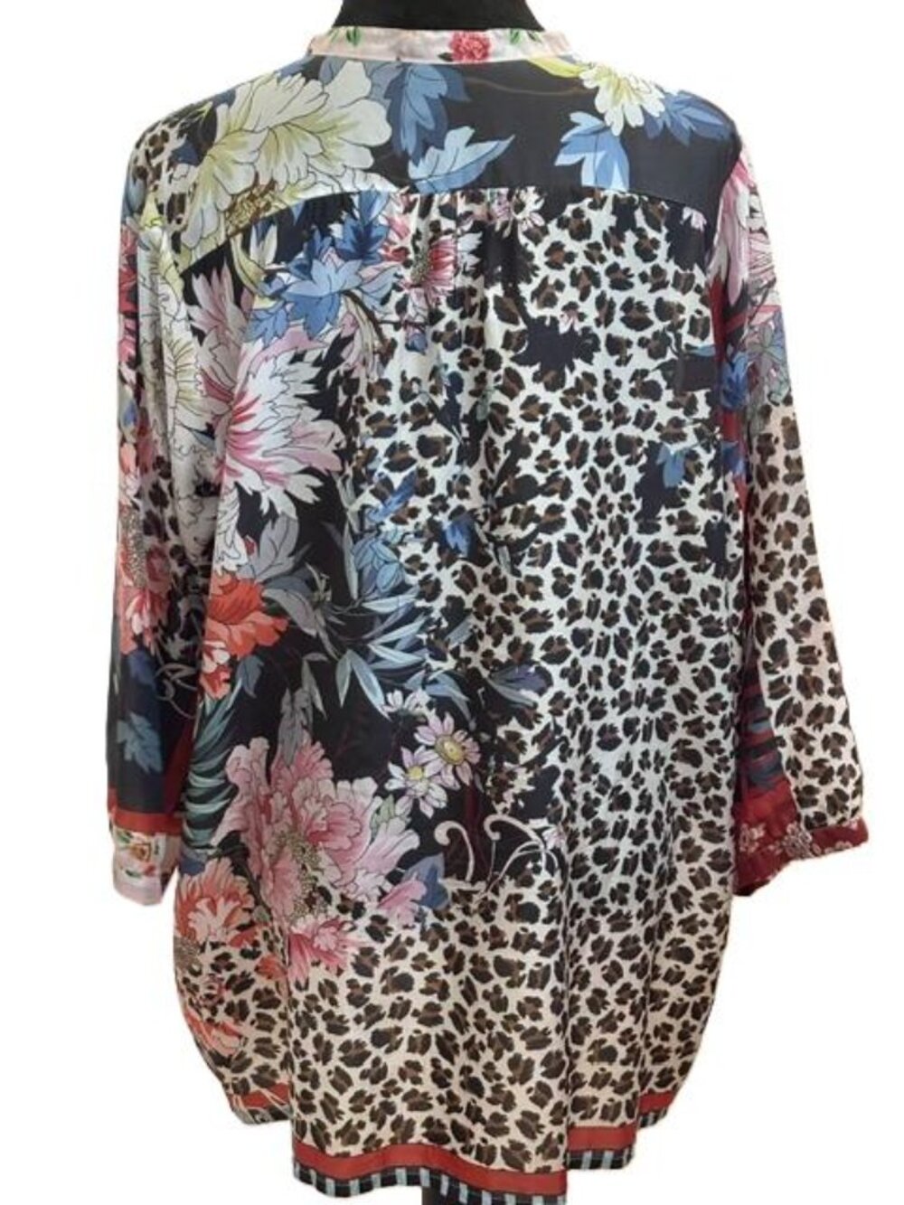 Johnny Was 100% Silk Tunic - Picture 2 of 4